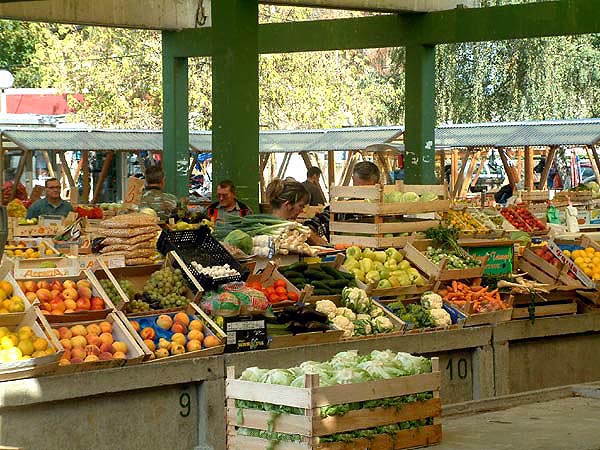 trznica_01_2005